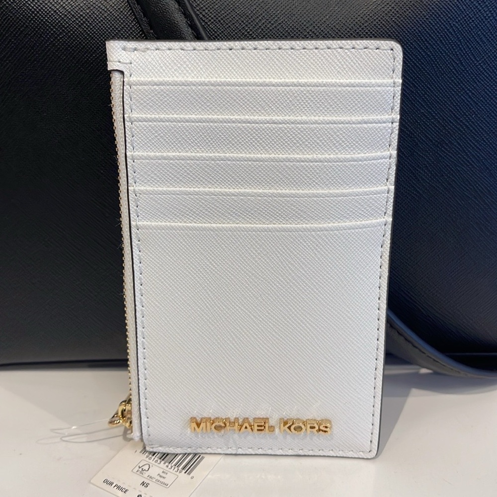 MICHAEL KORS
Jet Set Travel Medium Top Zip Leather Card Case Wallet 
Optic White - Picture 2 of 16